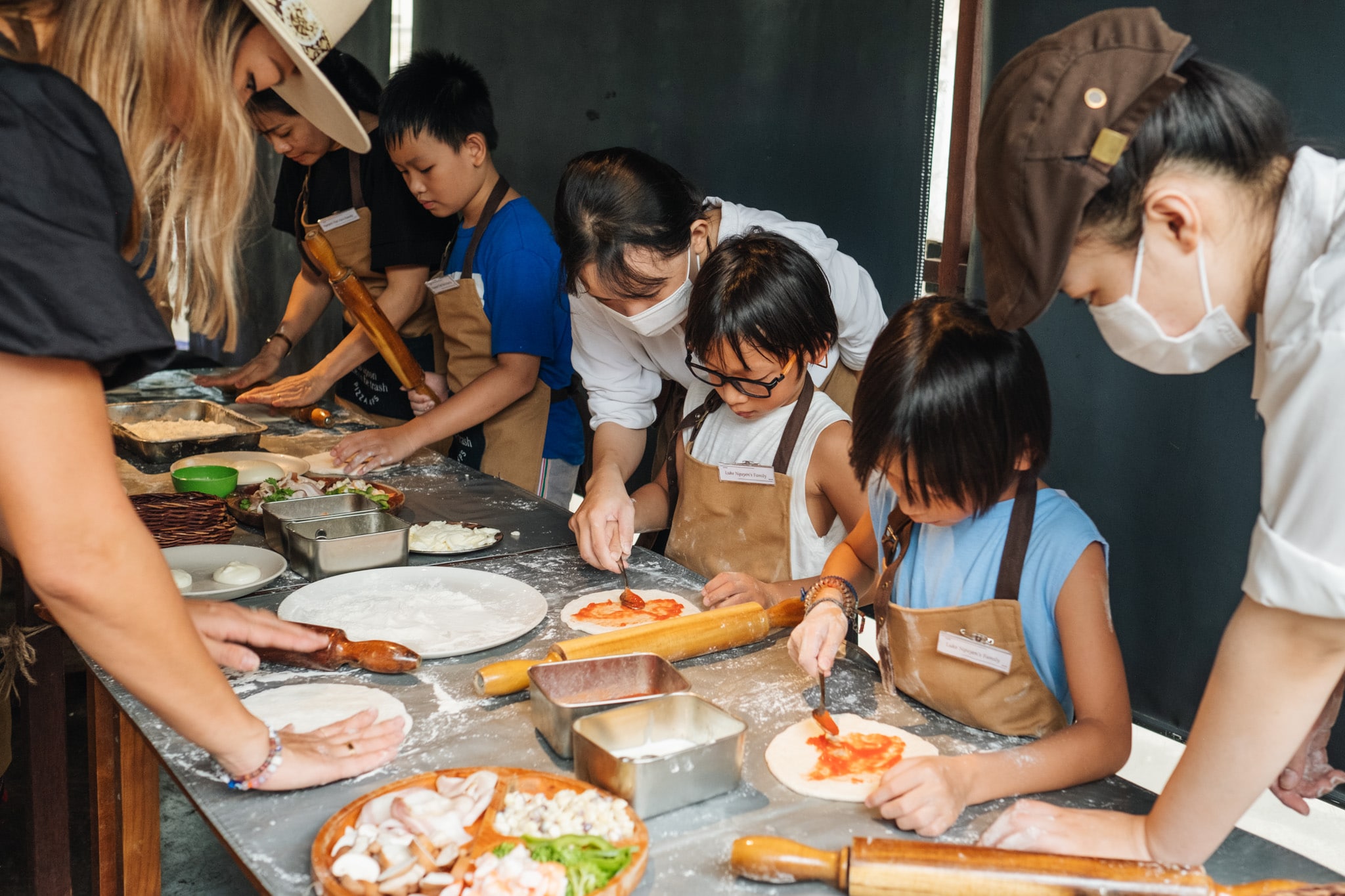 Học cách chế biến món ngon và tự tay làm ra những chiếc bánh hấp dẫn
